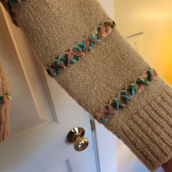 Bibi embroidered rainbow stitch sweater size xl cozy and soft fall - Picture 4 of 10